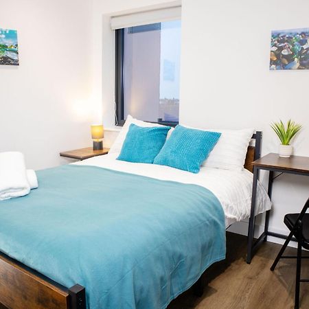 Central 2 Bed 2 Bath Apartment Near Brighton College, Beach, Hospital - Long Stay Offers Esterno foto