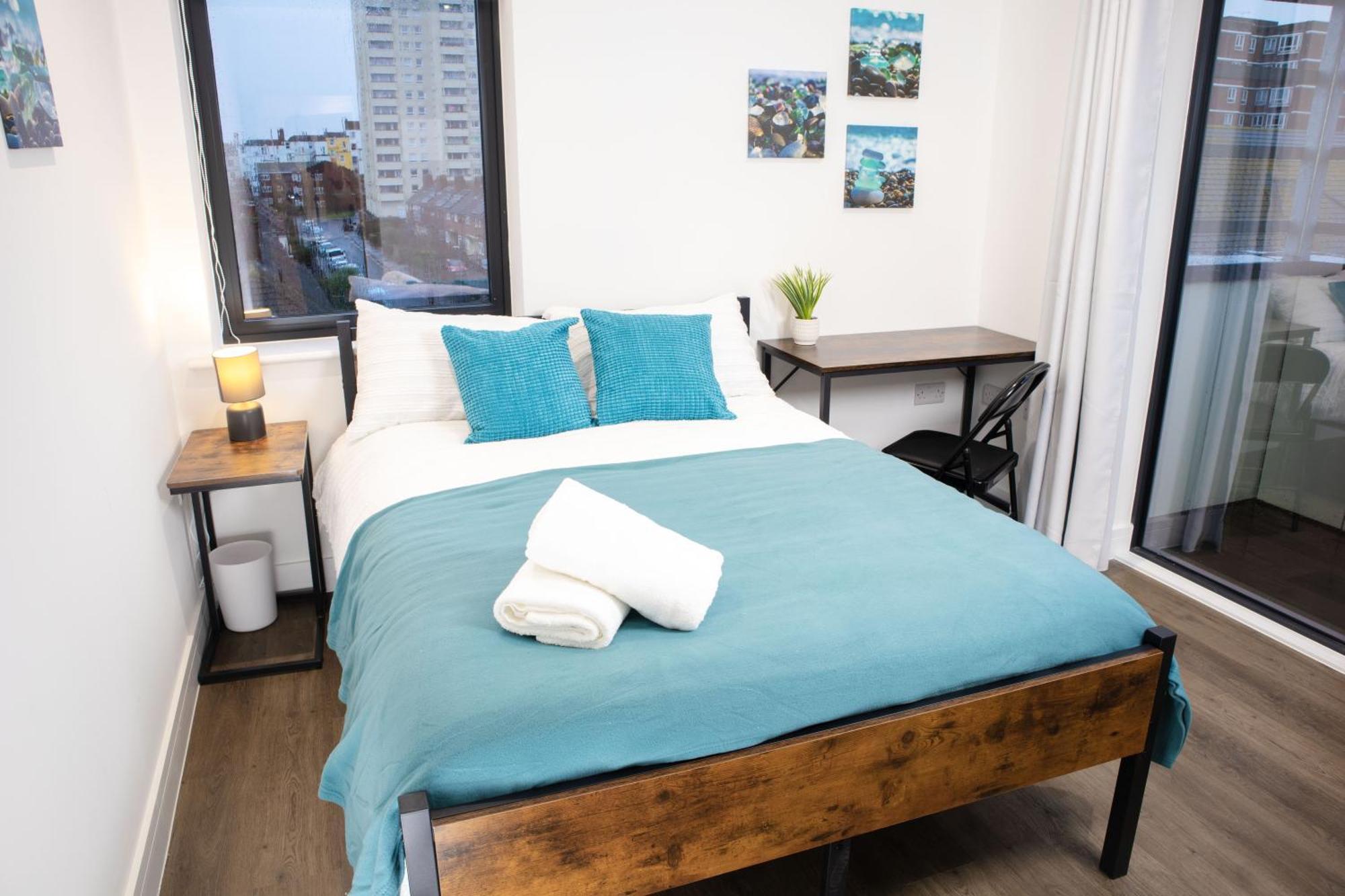 Central 2 Bed 2 Bath Apartment Near Brighton College, Beach, Hospital - Long Stay Offers Esterno foto