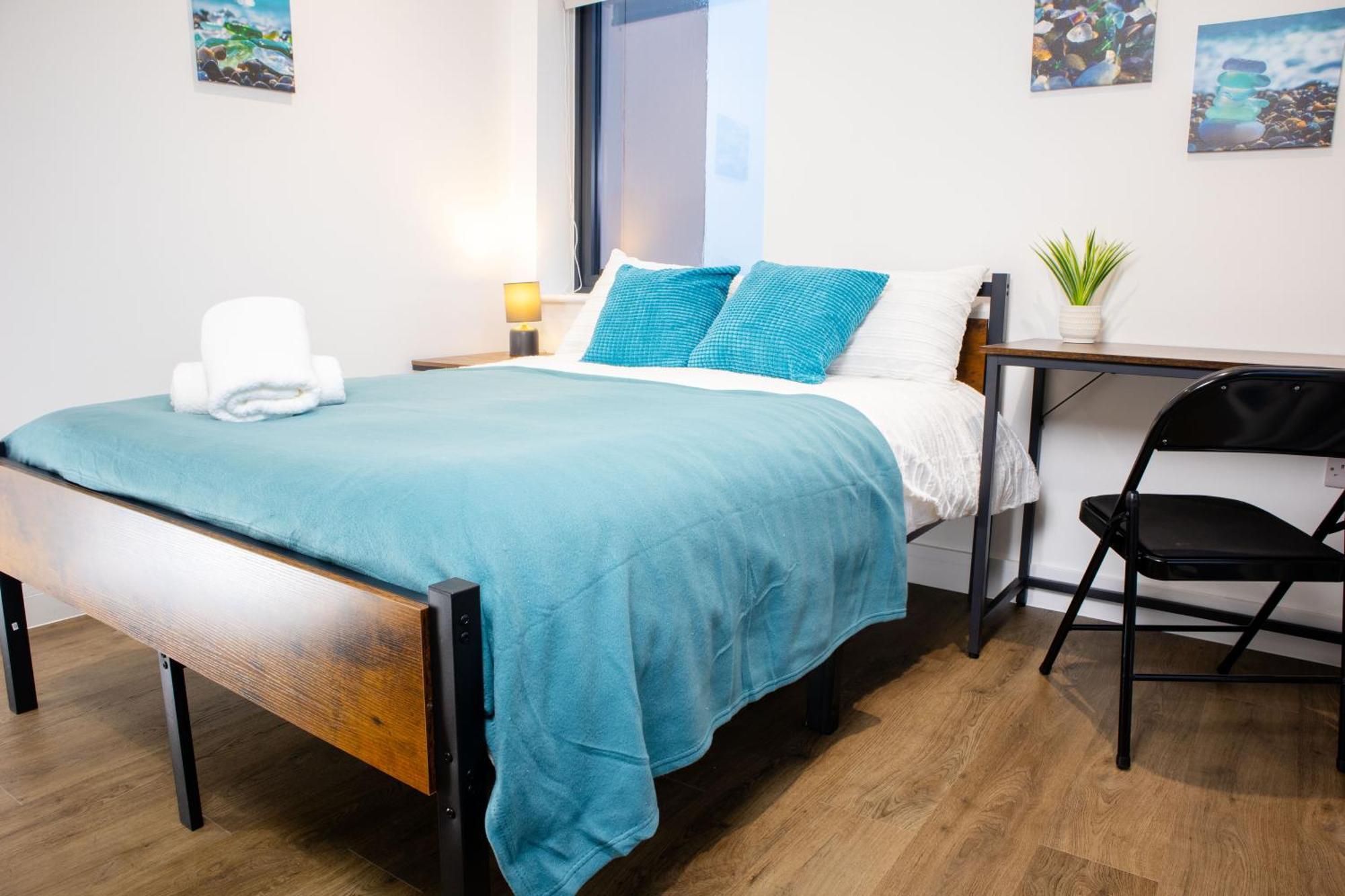 Central 2 Bed 2 Bath Apartment Near Brighton College, Beach, Hospital - Long Stay Offers Esterno foto
